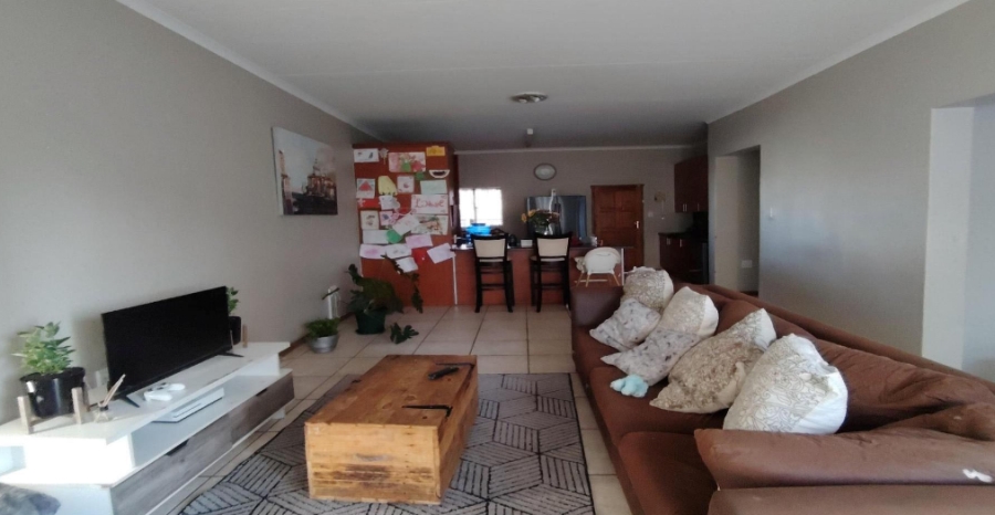 3 Bedroom Property for Sale in Langenhovenpark Free State